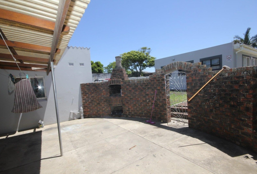 4 Bedroom Property for Sale in Sunnyridge Eastern Cape